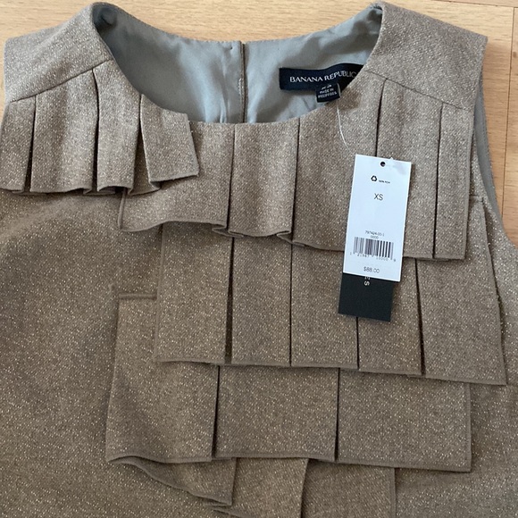 NWT!  Gold Ruffle top - Picture 3 of 5